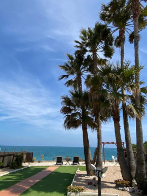 Chalet 1 linea de playa